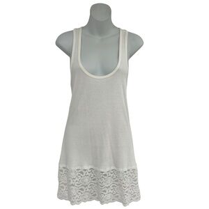 Express Ivory Ribbed Tank Top Camisole Top Wide Lace Hemline Detail size Medium